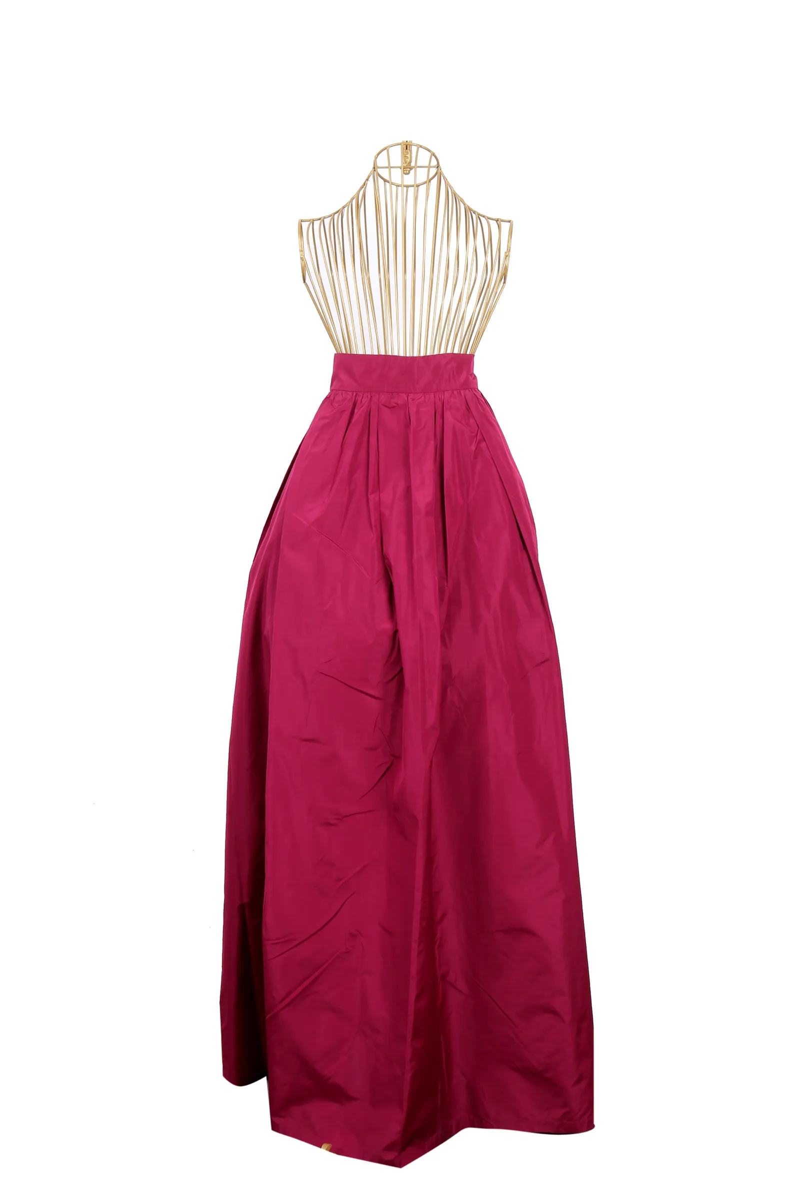 MaxMara pink maxi skirt with a voluminous silhouette and gathered detailing at the waist