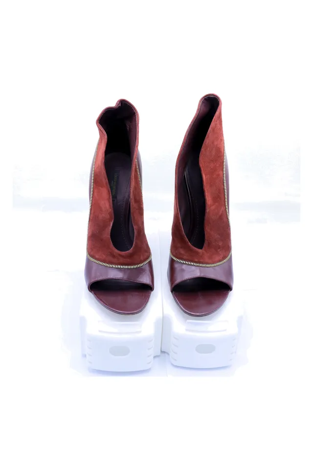 Louis Vuitton Burgundy Suede Pumps