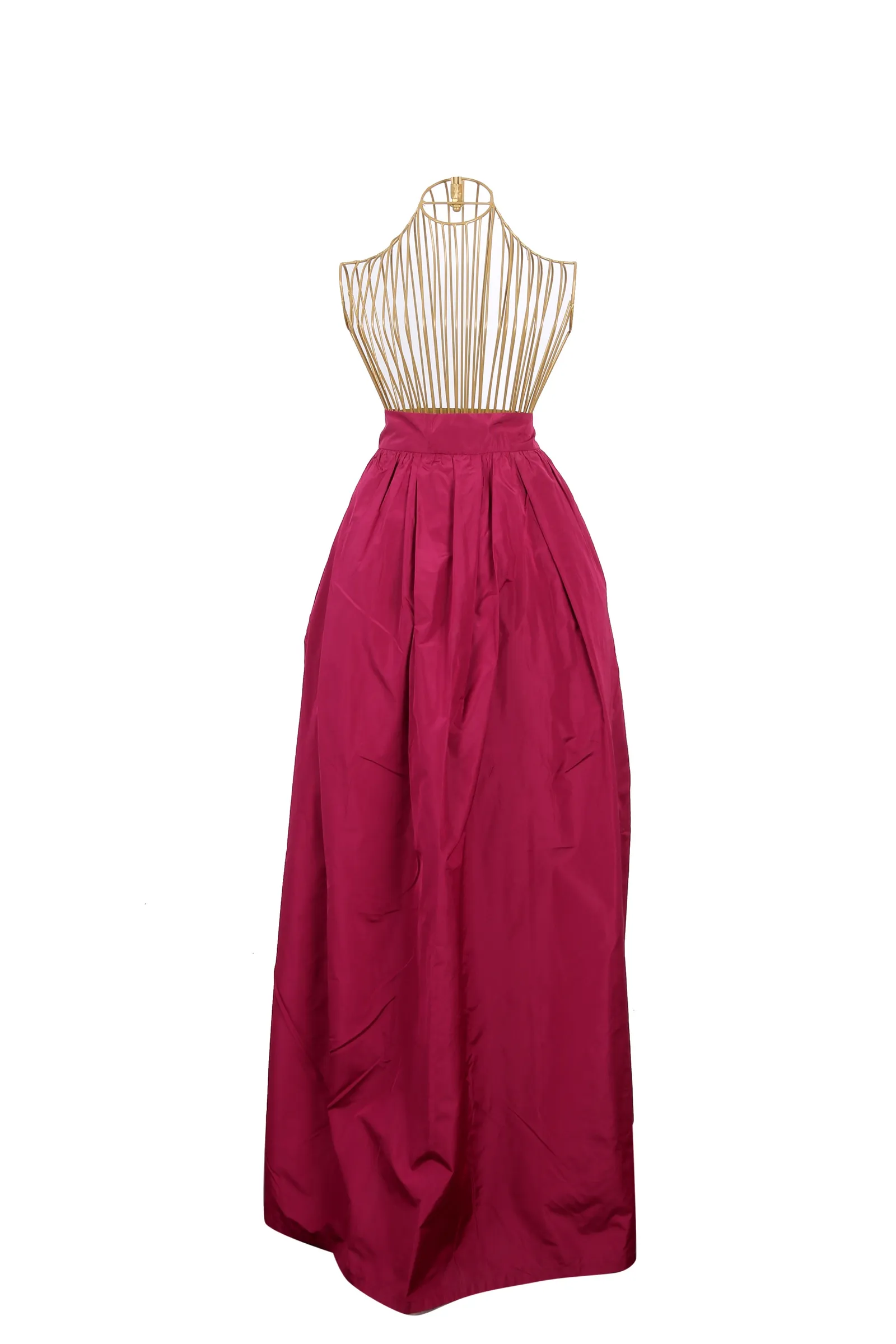 MaxMara pink maxi skirt with a voluminous silhouette and gathered detailing at the waist